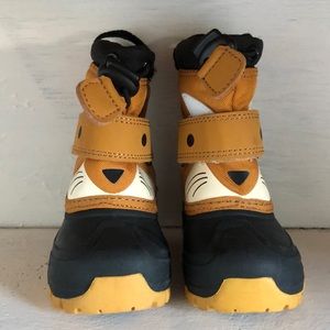 Toddler size 4 Thermolite Boots